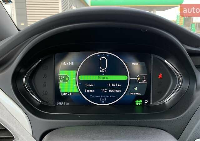 Белый Шевроле Bolt EV, объемом двигателя 0 л и пробегом 50 тыс. км за 24200 $, фото 29 на Automoto.ua