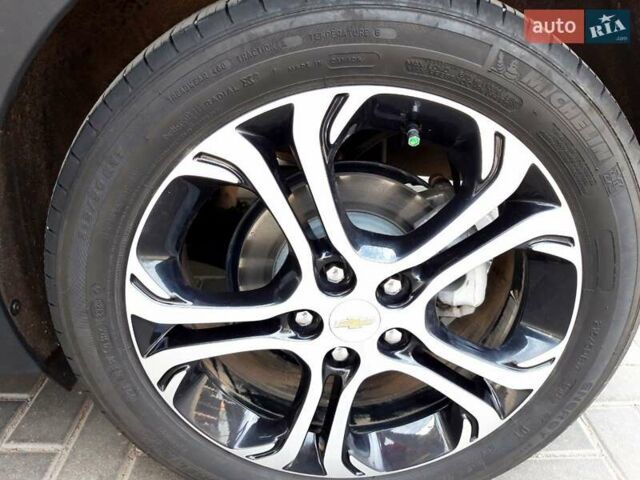 Білий Шевроле Bolt EV, об'ємом двигуна 0 л та пробігом 28 тис. км за 18800 $, фото 20 на Automoto.ua