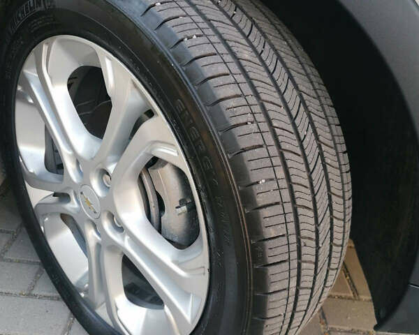 Белый Шевроле Bolt EV, объемом двигателя 0 л и пробегом 41 тыс. км за 16800 $, фото 10 на Automoto.ua