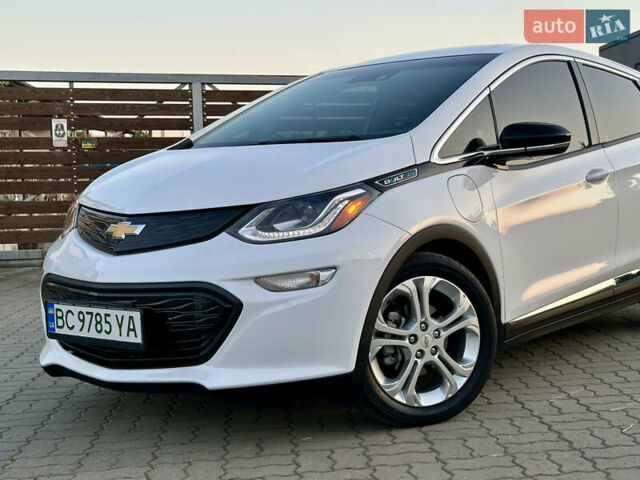 Белый Шевроле Bolt EV, объемом двигателя 0 л и пробегом 40 тыс. км за 15250 $, фото 20 на Automoto.ua
