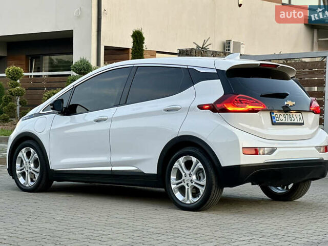 Белый Шевроле Bolt EV, объемом двигателя 0 л и пробегом 40 тыс. км за 15250 $, фото 26 на Automoto.ua