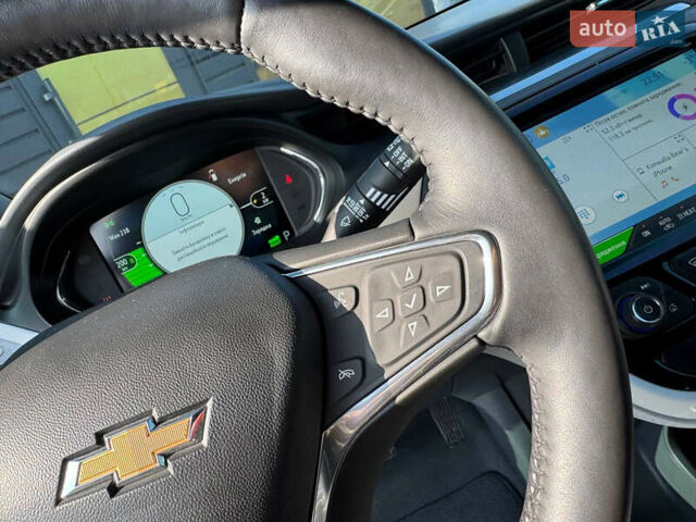 Белый Шевроле Bolt EV, объемом двигателя 0 л и пробегом 39 тыс. км за 16500 $, фото 69 на Automoto.ua