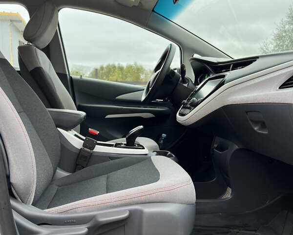 Білий Шевроле Bolt EV, об'ємом двигуна 0 л та пробігом 78 тис. км за 15500 $, фото 11 на Automoto.ua