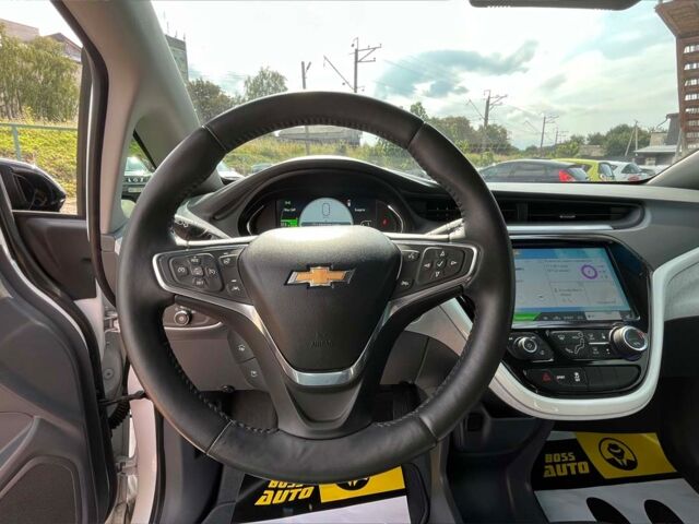 Белый Шевроле Bolt EV, объемом двигателя 60 л и пробегом 40 тыс. км за 17600 $, фото 8 на Automoto.ua