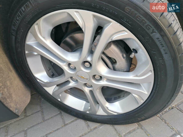 Белый Шевроле Bolt EV, объемом двигателя 0 л и пробегом 41 тыс. км за 16800 $, фото 9 на Automoto.ua