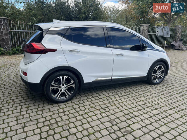 Белый Шевроле Bolt EV, объемом двигателя 0 л и пробегом 100 тыс. км за 20300 $, фото 21 на Automoto.ua