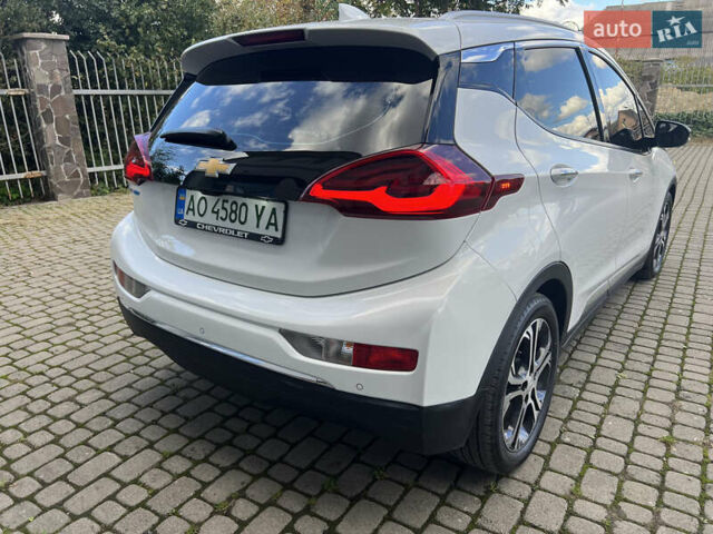 Белый Шевроле Bolt EV, объемом двигателя 0 л и пробегом 100 тыс. км за 20300 $, фото 12 на Automoto.ua