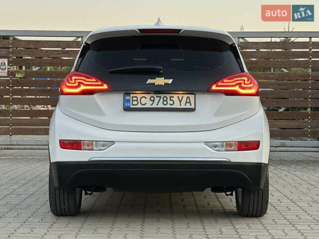 Белый Шевроле Bolt EV, объемом двигателя 0 л и пробегом 40 тыс. км за 15250 $, фото 37 на Automoto.ua
