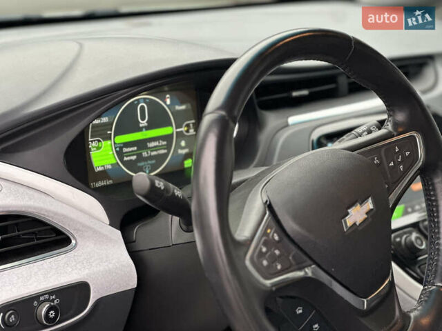 Белый Шевроле Bolt EV, объемом двигателя 0 л и пробегом 116 тыс. км за 16950 $, фото 18 на Automoto.ua