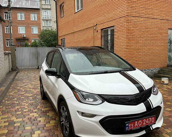 Белый Шевроле Bolt EV, объемом двигателя 0 л и пробегом 28 тыс. км за 18500 $, фото 4 на Automoto.ua
