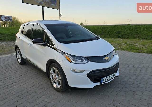 Белый Шевроле Bolt EV, объемом двигателя 0 л и пробегом 83 тыс. км за 15900 $, фото 2 на Automoto.ua