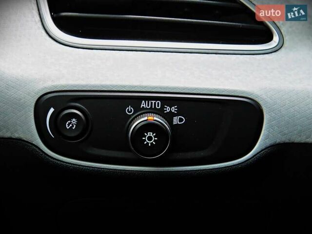 Білий Шевроле Bolt EV, об'ємом двигуна 0 л та пробігом 78 тис. км за 15800 $, фото 10 на Automoto.ua