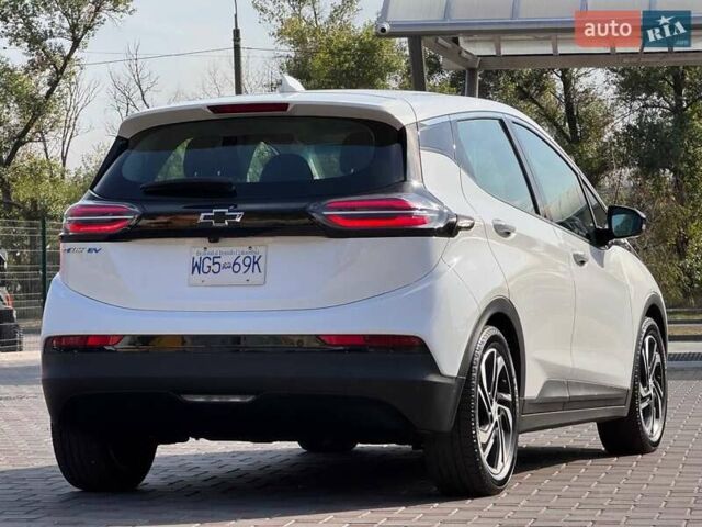 Белый Шевроле Bolt EV, объемом двигателя 0 л и пробегом 45 тыс. км за 18100 $, фото 8 на Automoto.ua