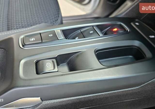 Белый Шевроле Bolt EV, объемом двигателя 0 л и пробегом 45 тыс. км за 16950 $, фото 26 на Automoto.ua