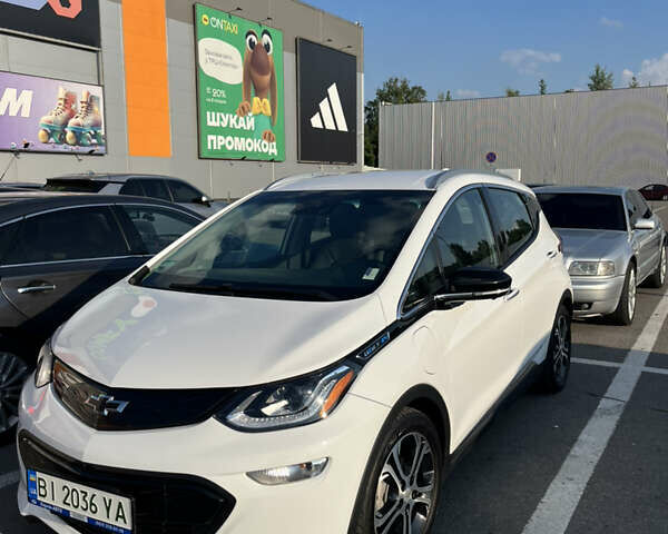 Белый Шевроле Bolt EV, объемом двигателя 0 л и пробегом 34 тыс. км за 18800 $, фото 14 на Automoto.ua