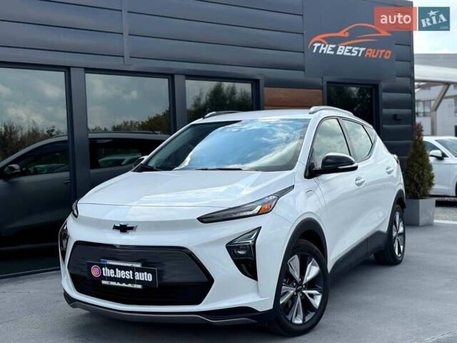 Белый Шевроле Bolt EV, объемом двигателя 0 л и пробегом 56 тыс. км за 21000 $, фото 1 на Automoto.ua