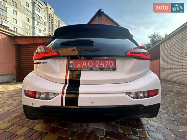 Белый Шевроле Bolt EV, объемом двигателя 0 л и пробегом 28 тыс. км за 18500 $, фото 34 на Automoto.ua