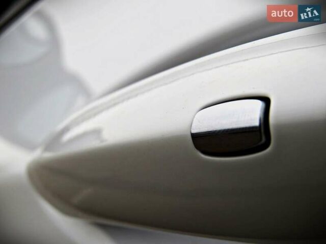 Білий Шевроле Bolt EV, об'ємом двигуна 0 л та пробігом 78 тис. км за 15800 $, фото 5 на Automoto.ua