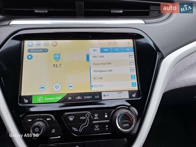 Белый Шевроле Bolt EV, объемом двигателя 0 л и пробегом 59 тыс. км за 19300 $, фото 20 на Automoto.ua