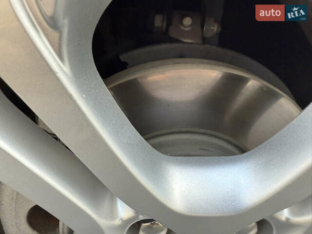 Белый Шевроле Bolt EV, объемом двигателя 0 л и пробегом 69 тыс. км за 14950 $, фото 26 на Automoto.ua