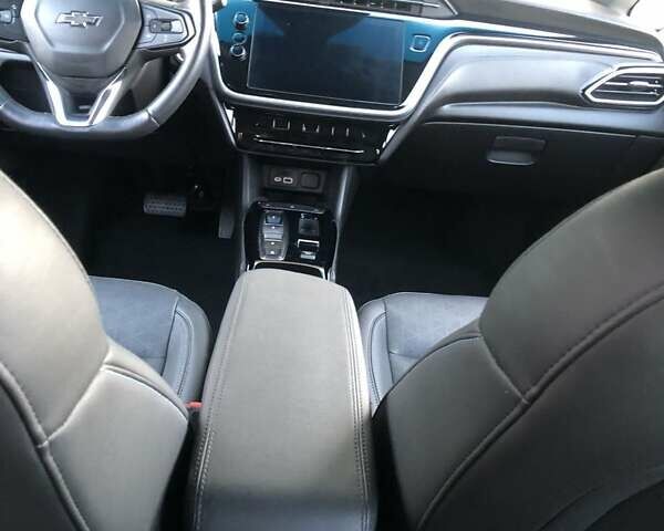 Белый Шевроле Bolt EV, объемом двигателя 0 л и пробегом 22 тыс. км за 21900 $, фото 16 на Automoto.ua