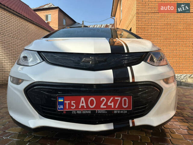 Белый Шевроле Bolt EV, объемом двигателя 0 л и пробегом 28 тыс. км за 18500 $, фото 27 на Automoto.ua