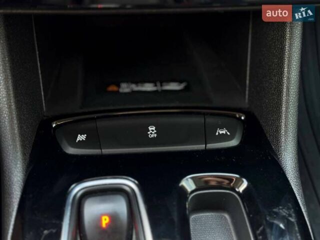 Белый Шевроле Bolt EV, объемом двигателя 0 л и пробегом 56 тыс. км за 21000 $, фото 35 на Automoto.ua
