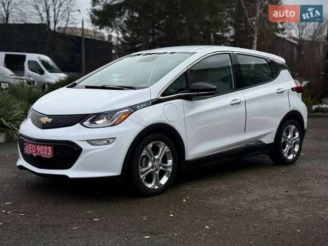 Белый Шевроле Bolt EV, объемом двигателя 0 л и пробегом 111 тыс. км за 15500 $, фото 1 на Automoto.ua