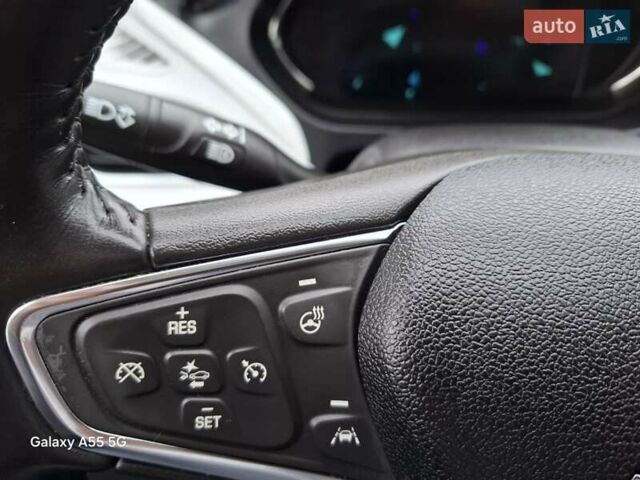 Белый Шевроле Bolt EV, объемом двигателя 0 л и пробегом 59 тыс. км за 19300 $, фото 16 на Automoto.ua