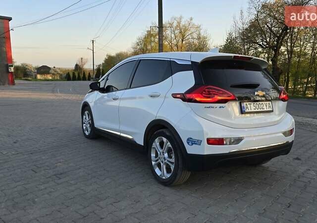 Белый Шевроле Bolt EV, объемом двигателя 0 л и пробегом 83 тыс. км за 15900 $, фото 6 на Automoto.ua