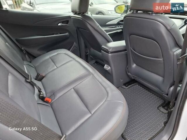 Белый Шевроле Bolt EV, объемом двигателя 0 л и пробегом 59 тыс. км за 19300 $, фото 17 на Automoto.ua