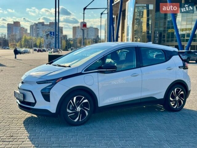 Белый Шевроле Bolt EV, объемом двигателя 0 л и пробегом 70 тыс. км за 17300 $, фото 5 на Automoto.ua