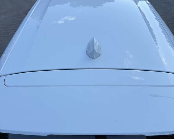 Белый Шевроле Bolt EV, объемом двигателя 0 л и пробегом 36 тыс. км за 20000 $, фото 4 на Automoto.ua