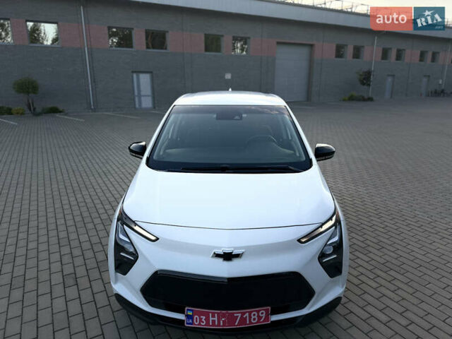 Белый Шевроле Bolt EV, объемом двигателя 0 л и пробегом 59 тыс. км за 17000 $, фото 6 на Automoto.ua