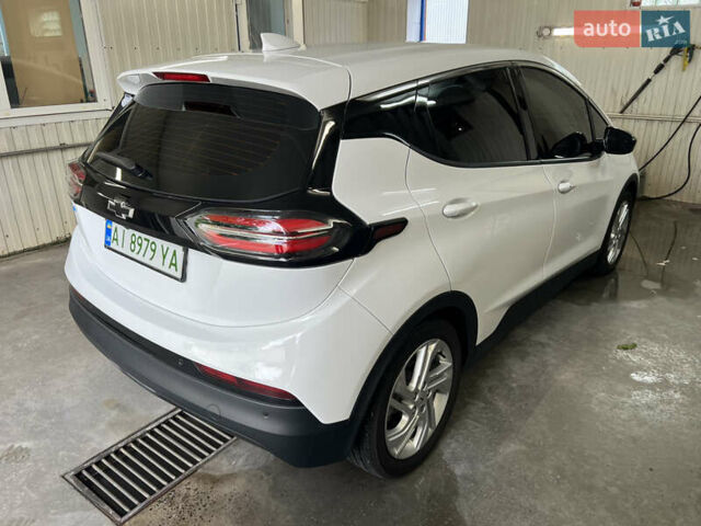 Белый Шевроле Bolt EV, объемом двигателя 0 л и пробегом 29 тыс. км за 17500 $, фото 4 на Automoto.ua