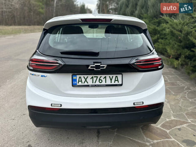 Белый Шевроле Bolt EV, объемом двигателя 0 л и пробегом 22 тыс. км за 17500 $, фото 9 на Automoto.ua