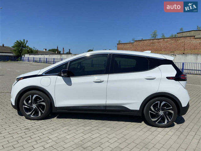 Белый Шевроле Bolt EV, объемом двигателя 0 л и пробегом 51 тыс. км за 17300 $, фото 3 на Automoto.ua