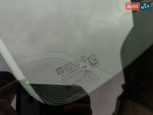 Белый Шевроле Bolt EV, объемом двигателя 0 л и пробегом 63 тыс. км за 16500 $, фото 14 на Automoto.ua