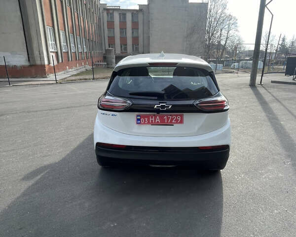 Білий Шевроле Bolt EV, об'ємом двигуна 0 л та пробігом 130 тис. км за 15850 $, фото 4 на Automoto.ua