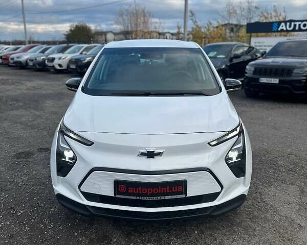 Белый Шевроле Bolt EV, объемом двигателя 0 л и пробегом 41 тыс. км за 16999 $, фото 1 на Automoto.ua