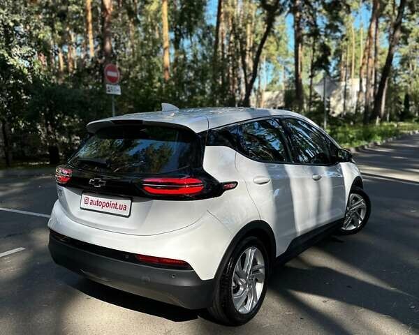 Білий Шевроле Bolt EV, об'ємом двигуна 0 л та пробігом 41 тис. км за 18600 $, фото 9 на Automoto.ua