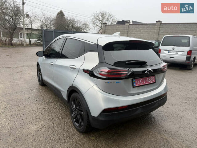 Белый Шевроле Bolt EV, объемом двигателя 0 л и пробегом 85 тыс. км за 17300 $, фото 7 на Automoto.ua