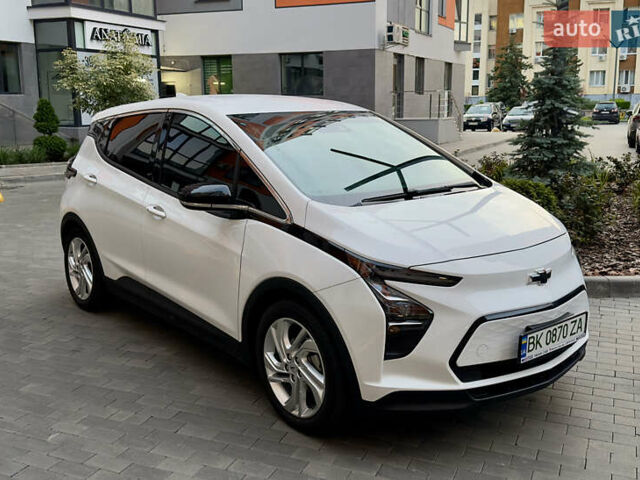 Белый Шевроле Bolt EV, объемом двигателя 0 л и пробегом 24 тыс. км за 18800 $, фото 14 на Automoto.ua