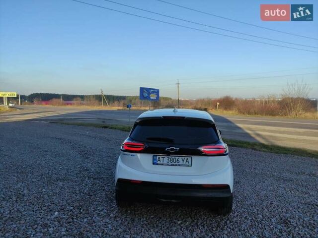 Белый Шевроле Bolt EV, объемом двигателя 0 л и пробегом 41 тыс. км за 19400 $, фото 7 на Automoto.ua