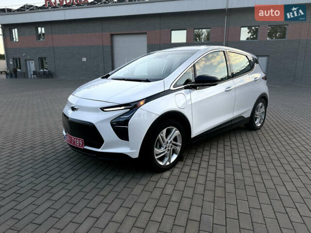 Белый Шевроле Bolt EV, объемом двигателя 0 л и пробегом 59 тыс. км за 17000 $, фото 13 на Automoto.ua