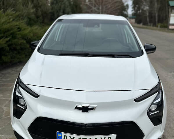 Белый Шевроле Bolt EV, объемом двигателя 0 л и пробегом 22 тыс. км за 17500 $, фото 2 на Automoto.ua