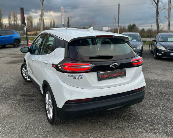 Белый Шевроле Bolt EV, объемом двигателя 0 л и пробегом 41 тыс. км за 16999 $, фото 10 на Automoto.ua