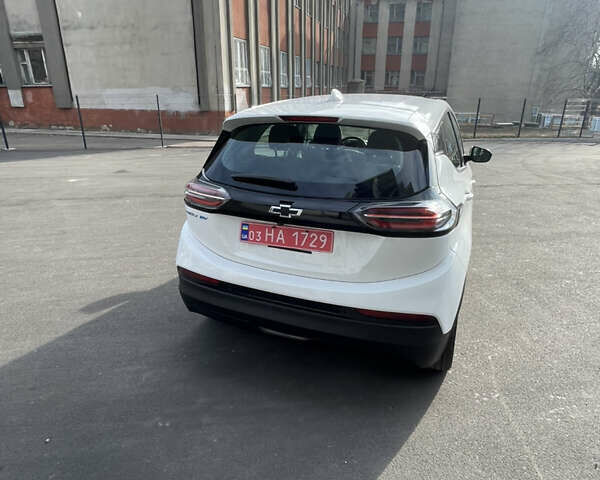 Білий Шевроле Bolt EV, об'ємом двигуна 0 л та пробігом 130 тис. км за 15850 $, фото 3 на Automoto.ua