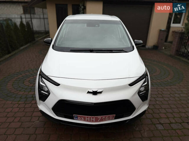 Белый Шевроле Bolt EV, объемом двигателя 0 л и пробегом 63 тыс. км за 16500 $, фото 10 на Automoto.ua