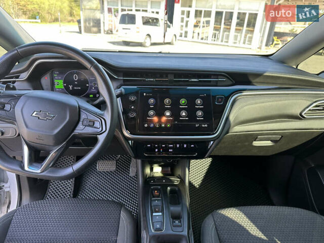 Білий Шевроле Bolt EV, об'ємом двигуна 0 л та пробігом 83 тис. км за 16400 $, фото 11 на Automoto.ua